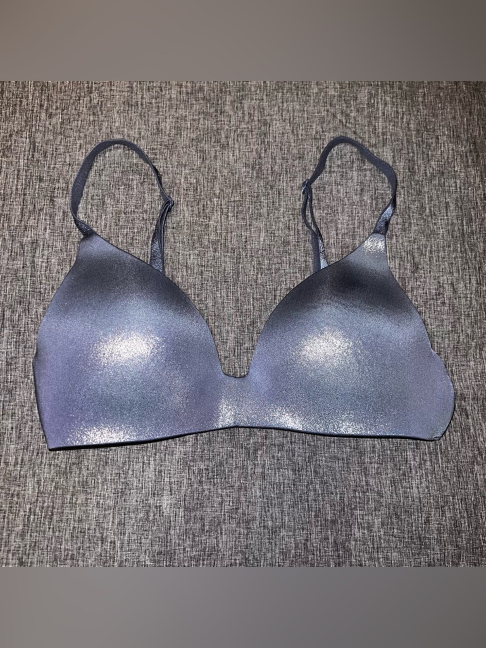 Victoria's Secret Shimmer Wireless Bra  Blue Soft 32B EUC